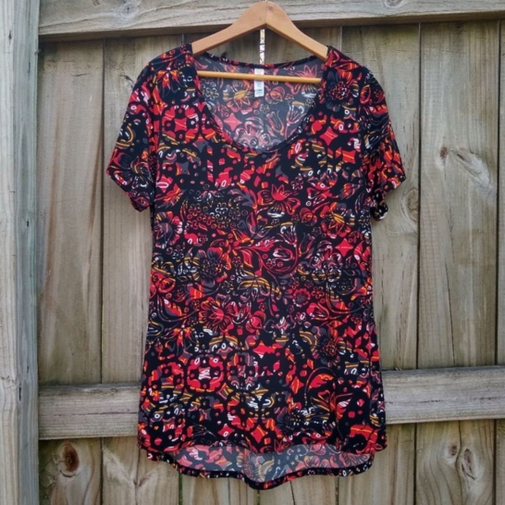 LuLaRoe Scoop Top Short Sleeved Floral T-Shirt